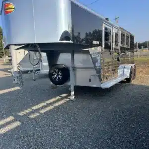 2022 Sundowner 3 Horse Slant GN Trailer