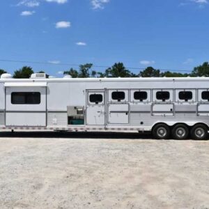 2005 Sundowner Sunlite 6LQ Horse Trailer with 11′ Short Wall 725 Grand Sierra 8612GLQ MidTack
