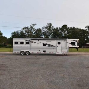 2021 Lakota BIGHORN 8316SRGLQ 3 Horse Trailer with 16′ Short Wall